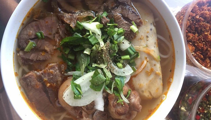 Gỏi Cuốn & Bún Bò