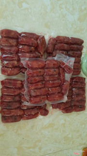 Lạp Xưởng Trứng Muối