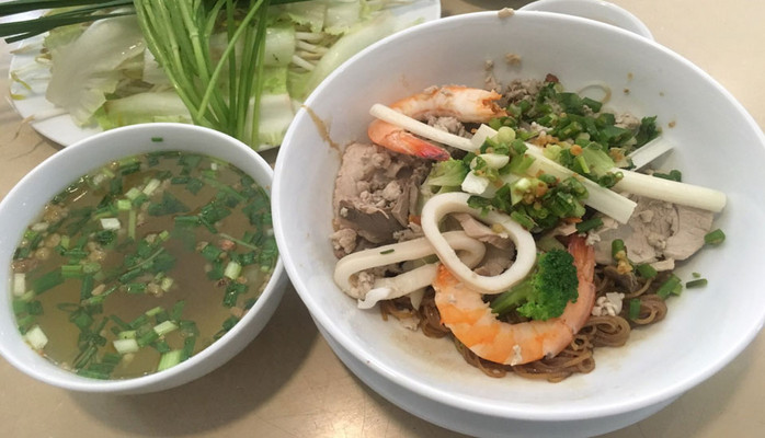 Amo - Bò Kho & Hủ Tiếu Nam Vang