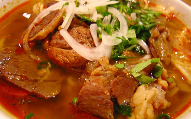 Bún Bò Huế Ngọc Tiến - Nguyễn Trung Trực