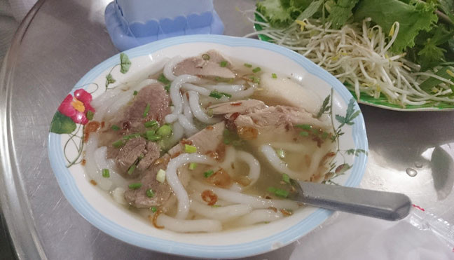 Hoàng Dũng - Hủ Tíu, Nui & Bánh Canh