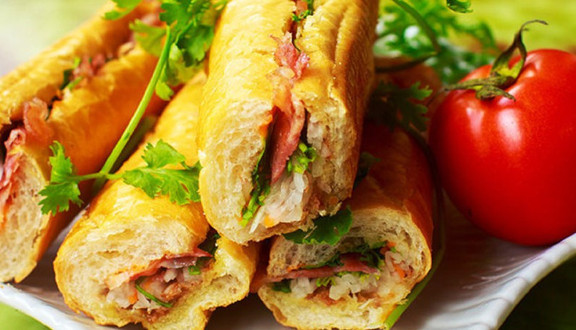 HÔM - Bánh Mì Que - Huỳnh Tấn Phát