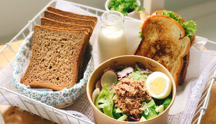 Bánh Mì Nướng Tây - Toast & Salad