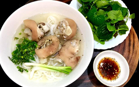 Bánh Canh Trảng Bàng - 125 Hoàng Công Chất