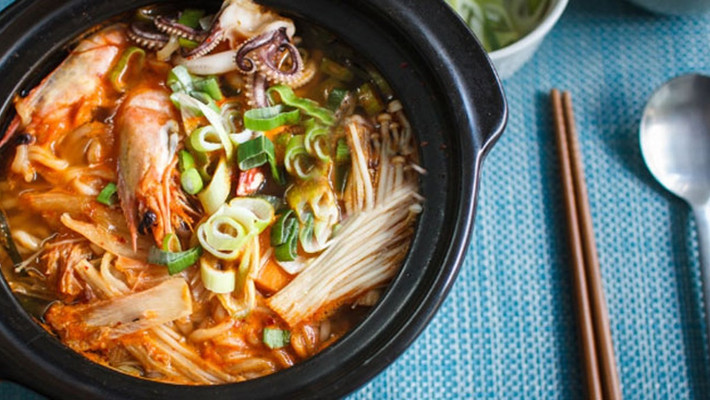 Mỳ Cay Hàn Quốc Cheoeum - Lê Thanh Nghị