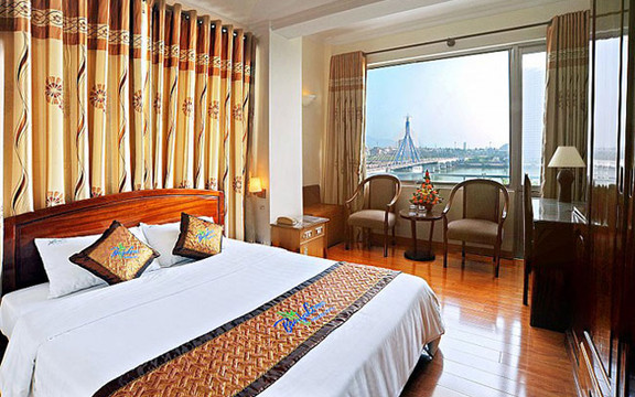 Bamboo Green Riverside Hotel - Bạch Đằng