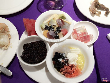 Buffet sen hồ tây 