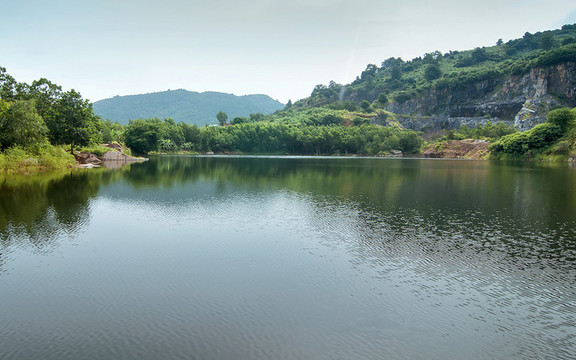 Hồ Đá Ma Thiên Lãnh