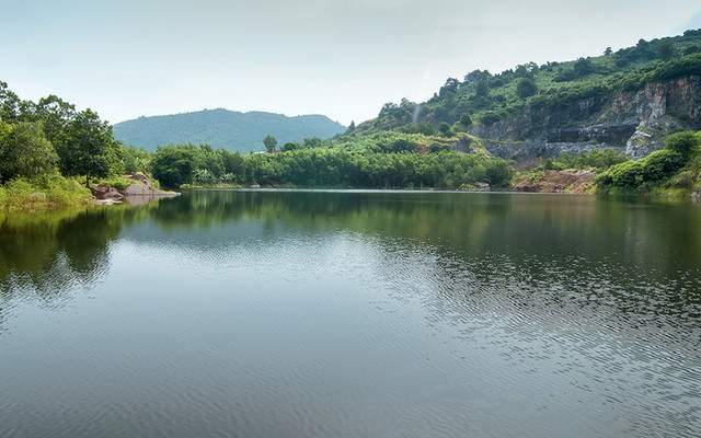 Hồ Đá Ma Thiên Lãnh