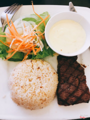 Cơm cháy tỏi cùng beef steak size S