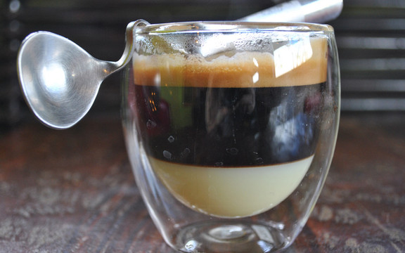 Hồng Thủy Cafe