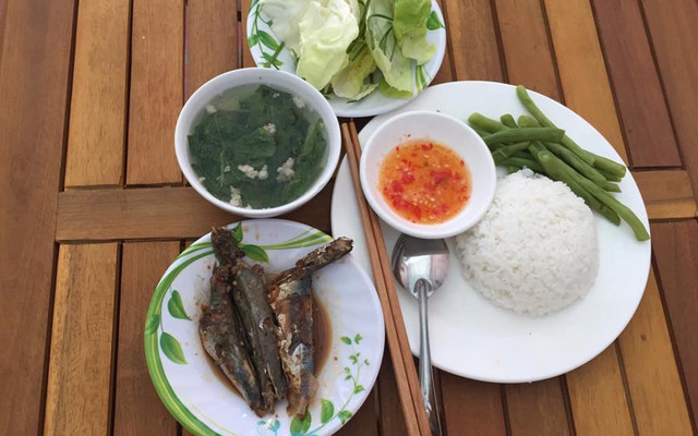 Quán Dì Thu - Cơm Bình Dân