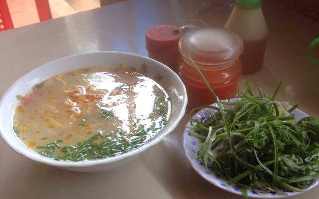 Bánh Canh Hà Lan