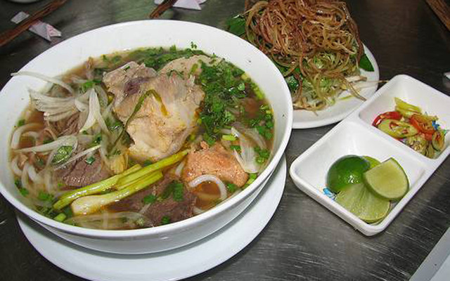 Bún Bò Huế Bình Dân
