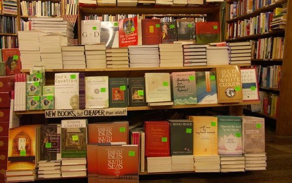 Hiệu Sách Thuật - Bà Triệu