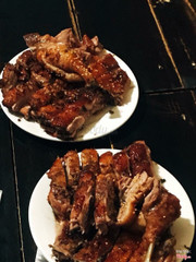 Vịt nướng - 140k/con, được 2 đĩa