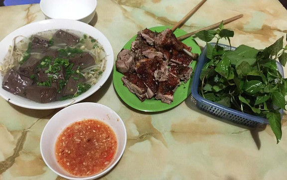 Xuân Thành - Vịt Cỏ Vân Đình & Lẩu