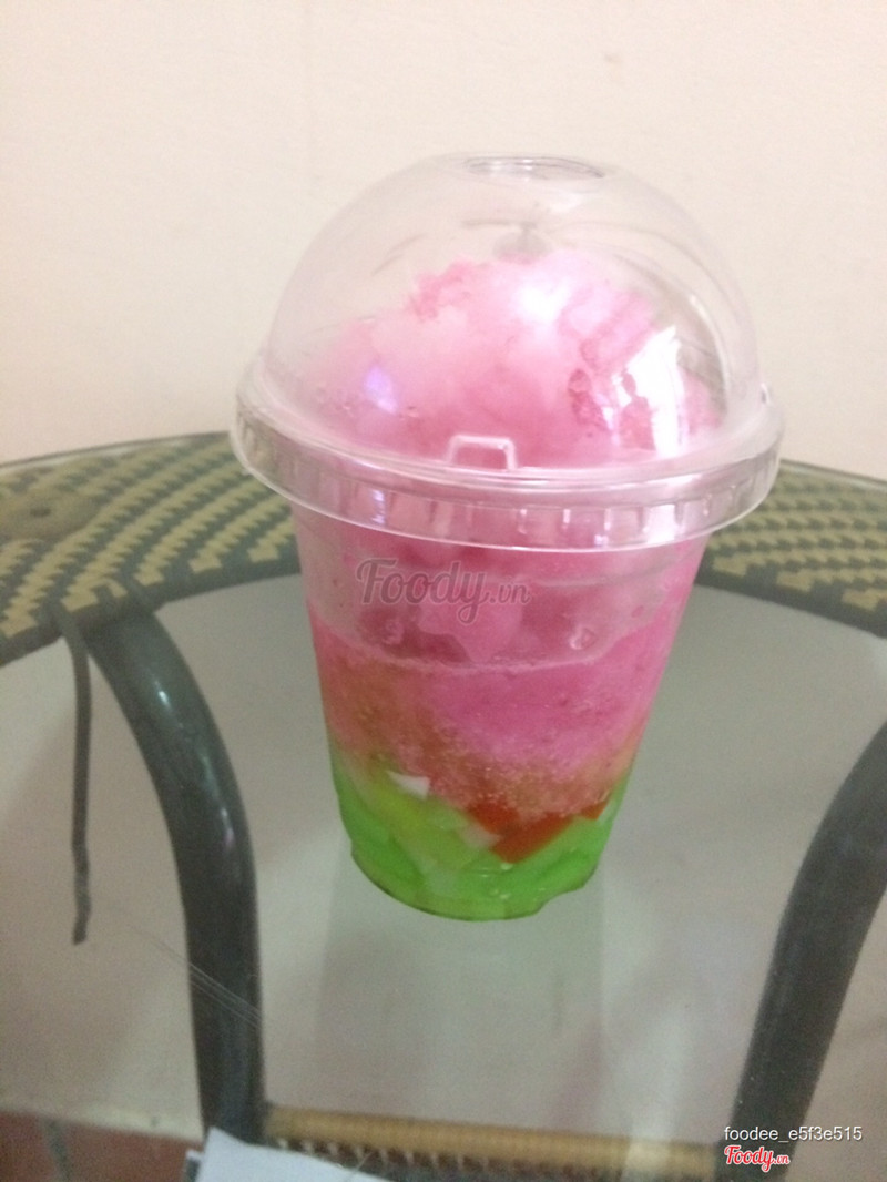 Kem đá bào dâu .