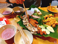 Lúc đầu quên chụp ăn rồi mới nhớ :))