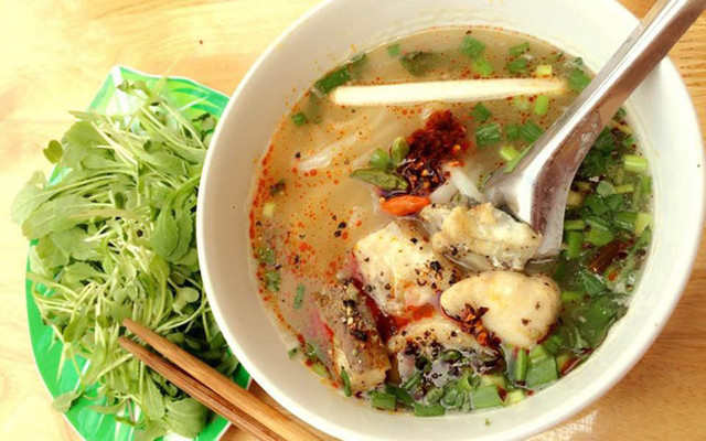 Xứ Huế Quán - Bánh Canh Cá Lóc - Nguyễn Văn Thoại