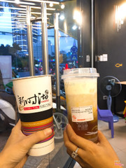 Trà sữa caramel + trà olong macchiato