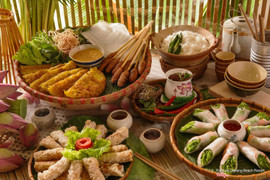 Vietnamese Traditional Food - Đặc sản Ẩm Thực Việt Nam Đặc Sắc - Bánh Xèo- Nem Lụi - Bánh Cuốn - Cơm Truyền Thống - Trà - Hoa Sen 