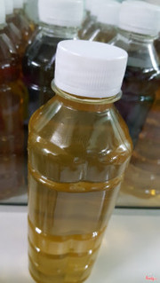 Mía lau bông cúc (8000 đồng / chai)