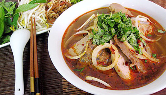 Bún Bò Huế & Bún Riêu Cua