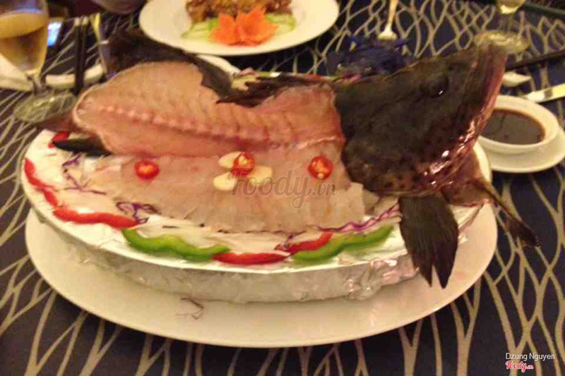 Cá mú sống ăn gỏi (sashimi)