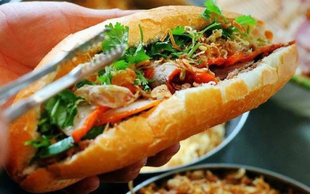 Tiệm Bánh Mì Tử Tế - Trương Định