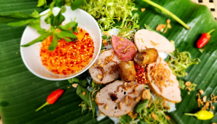 Bánh Ướt Chả Việt 2 - Nguyễn Ái Quốc