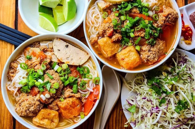 Bánh Canh Cá Quả - Bún Riêu Tóp Mỡ Bà Đầm