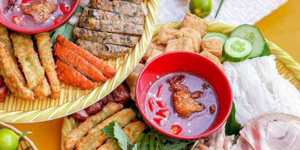 Bún Đậu Mắm Tôm - BÚN ĐẬU NHÀ VUA & VUA ĐẬU - 33 Thành Thái