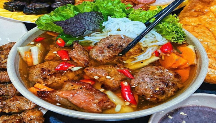 Bún Chả Bà Béo - Thụy Khuê