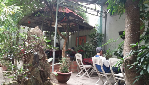 Khung Cửa Hẹp Cafe