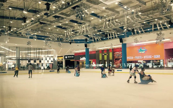 Vinpearlland Ice Rink - Vincom Center Đà Nẵng