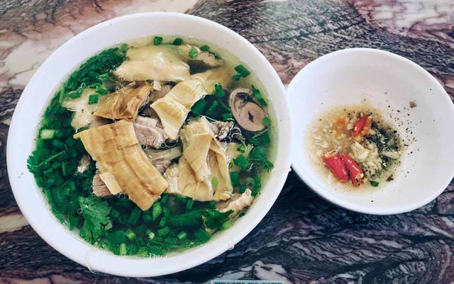 Xuân Luyến - Bánh Đa & Bún