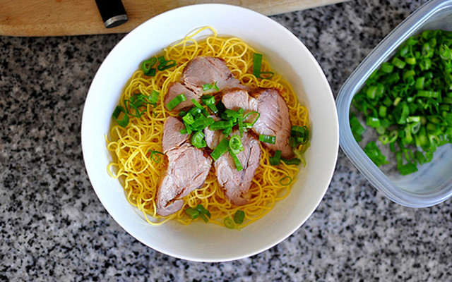 Đạt Ký Mì Gia - Nguyễn Văn Bá