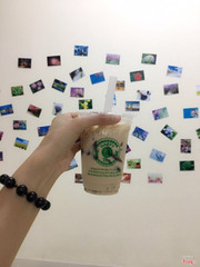 Nhắc tới trà sữa Bình Dương là nghĩ ngay tới Happy Tea, có lần giới thiệu nhỏ bạn uống thử, xong nó còn ghiền hơn cả mình. Nhưng đó là lúc trước, khi còn ở gần nhà sách Châu. Vị trà sữa rất đậm đà. Sau khi dời về gần công viên Phú Cường vị không còn như trước nữa, lần gần nhất mình uống phải trà sữa vị rất đắng, cảm giác hơi thất vọng, chắc vài bữa sẽ thử lại 😌