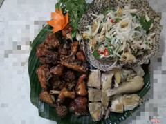 Mẹt gà ( 1/2 gà chiên mắm) 