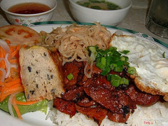 Cơm Sườn Bì Chả - Cơm Gà 