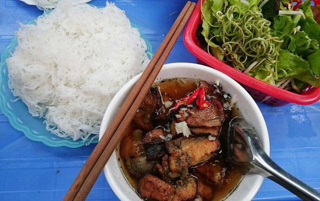 Bún Chả & Cơm Chiên - Hoàng Minh Thảo