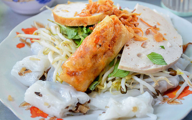 Bánh Cuốn Nóng Cô Thảo - Hòa Bình