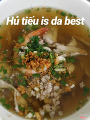 Hủ tiếu nước ở đây nước dùng ngon, không quá ngọt cũng k nhạt. Thịt mềm, gan và lòng cũng ngon, tôm ăn lúc nào cũng ngọt. Mình đã từng ăn 8 ngày liên tục hủ tiếu nước và khô tại đây và lần đầu tiên có quán ăn bán hủ tiếu m ăn cả tuần chưa biết ngán. Mn đến thưởng thức nhé 💝.