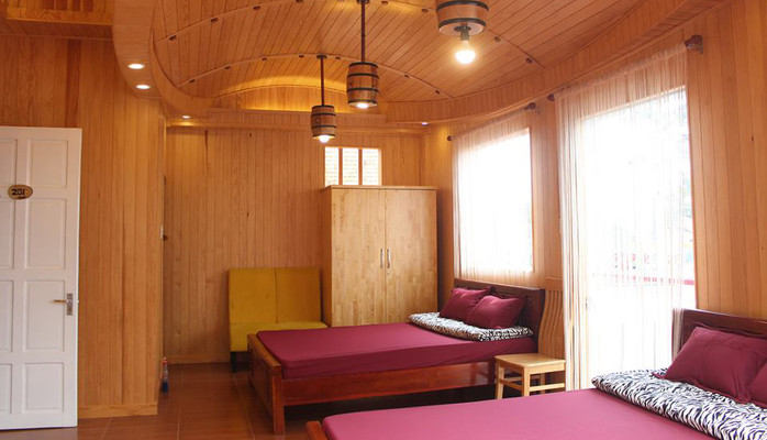 Woody House Hostel