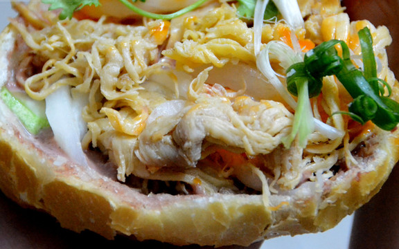 Bánh Mì Cóc - Bánh Mì Gà Xé - 112A Nguyễn Thái Sơn