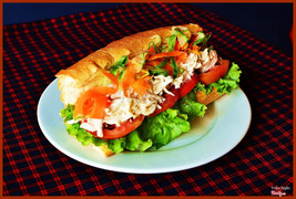 Chicken sub sandwich < Bánh mỳ gà sốt kem> Bánh mỳ khủng thơm ngon ngầy ngậy với giá 35.000đ