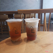Bên phải:Hồng trà macchiato
