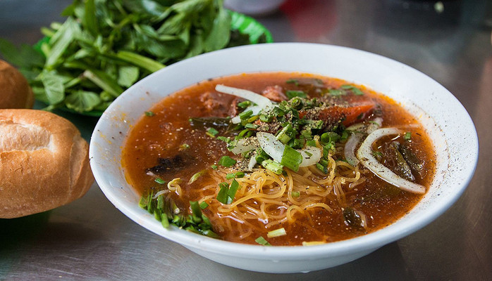 Hủ Tiếu Nam Vang, Bò Kho & Bún Bò Huế