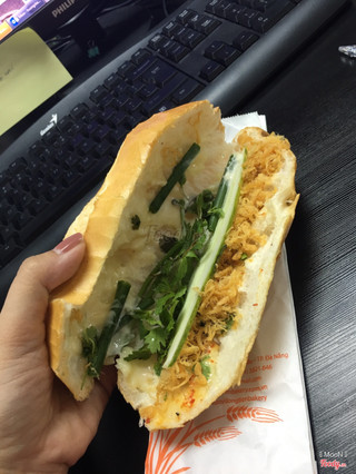 bánh mì gà